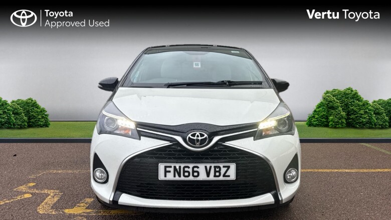 Toyota Yaris 1.33 VVT-i Design 5dr Petrol Hatchback